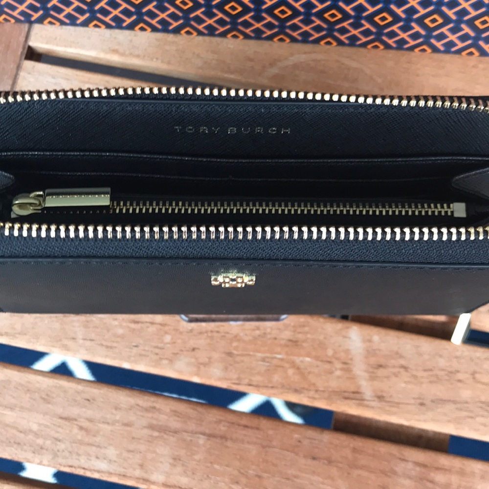 NWT Tory Burch Emerson Zip Continental Wallet - Picture 4 of 8